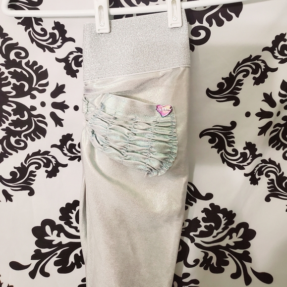 Cute Booty Lounge Leggings - Picture 4 of 14